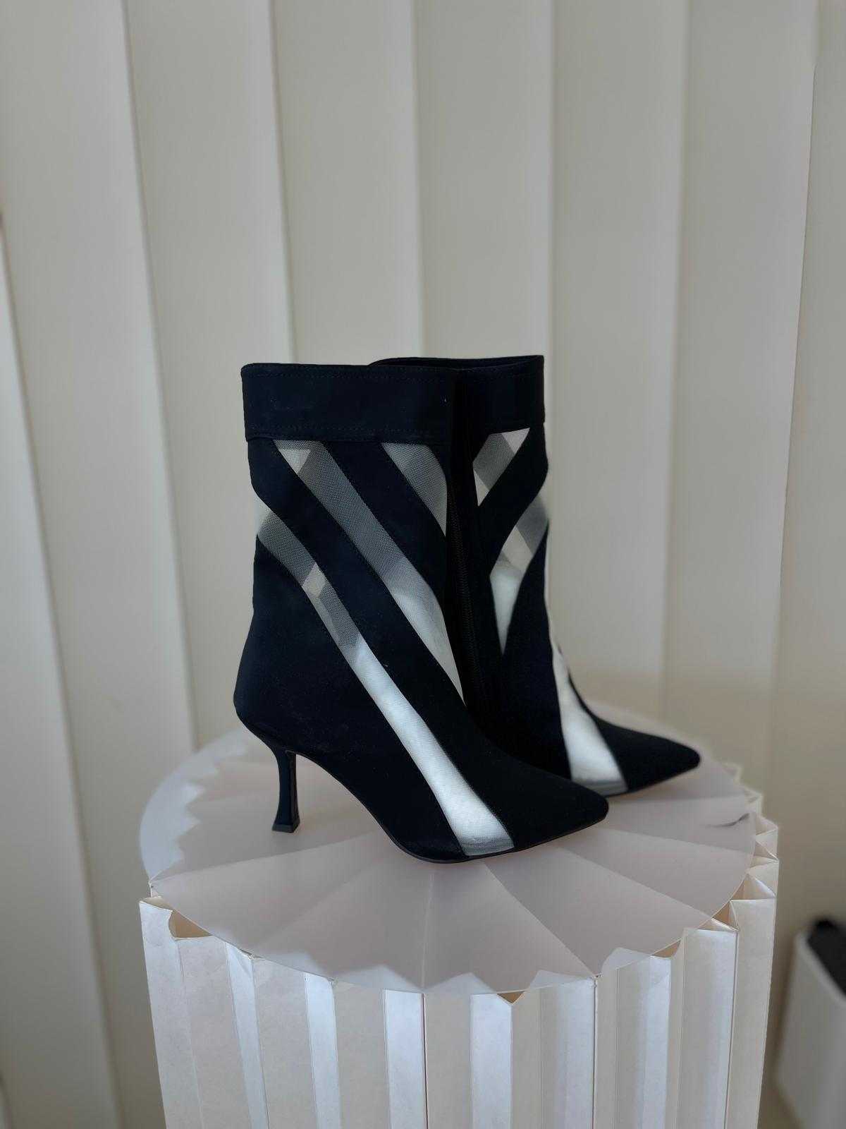 Stripe Detail Pointed Toe Stiletto Ankle Boots