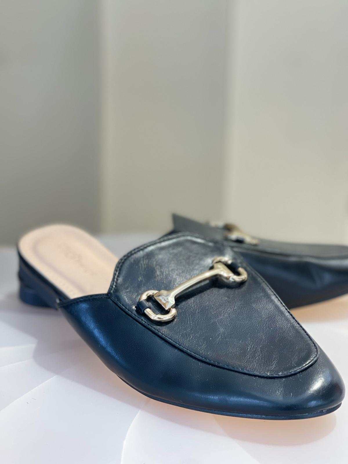 מוקסין פתוח לנוחות יומיומית עם עיצוב אוורירי