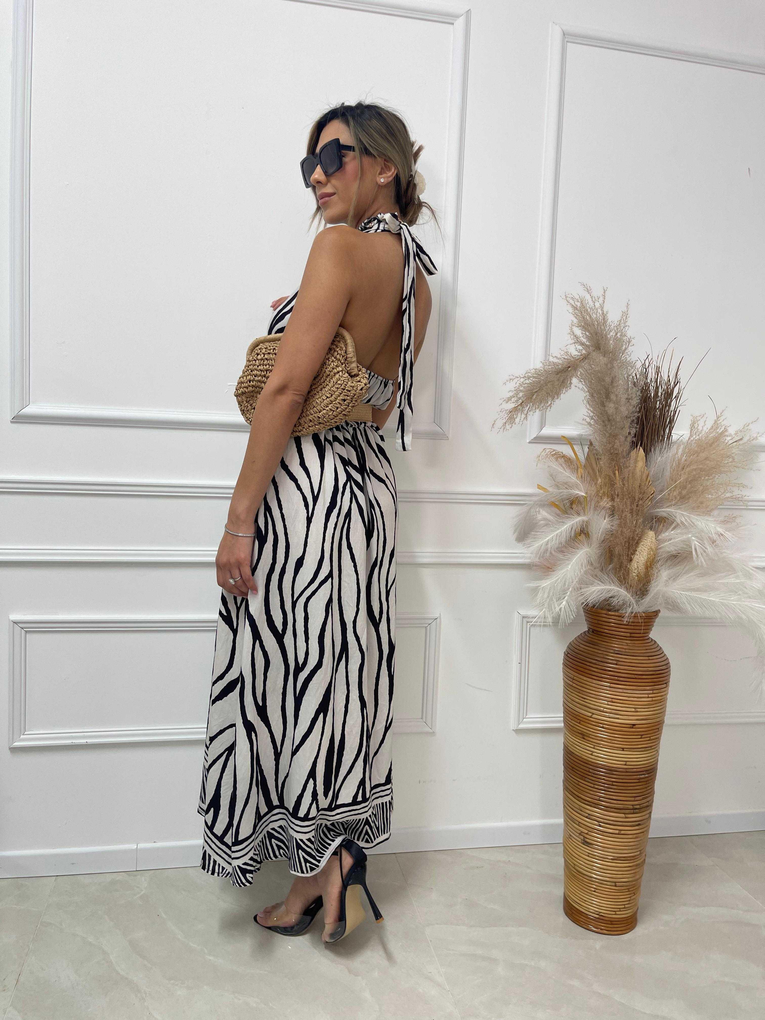 שמלה פסיים לנשים במידות עד 40